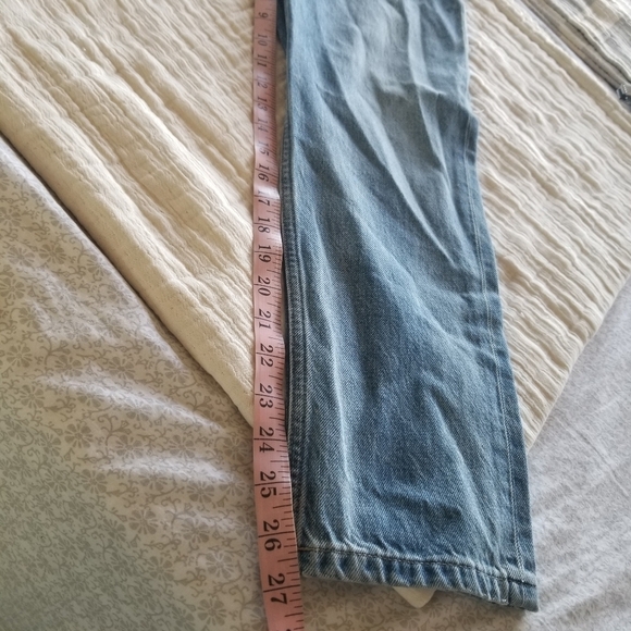 Everlane | 90s Cheeky Jean - Picture 7 of 7